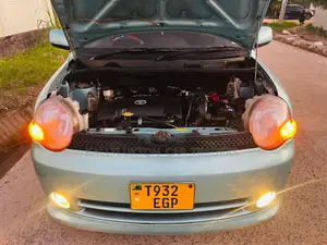 Toyota Sienta 2006 Blue