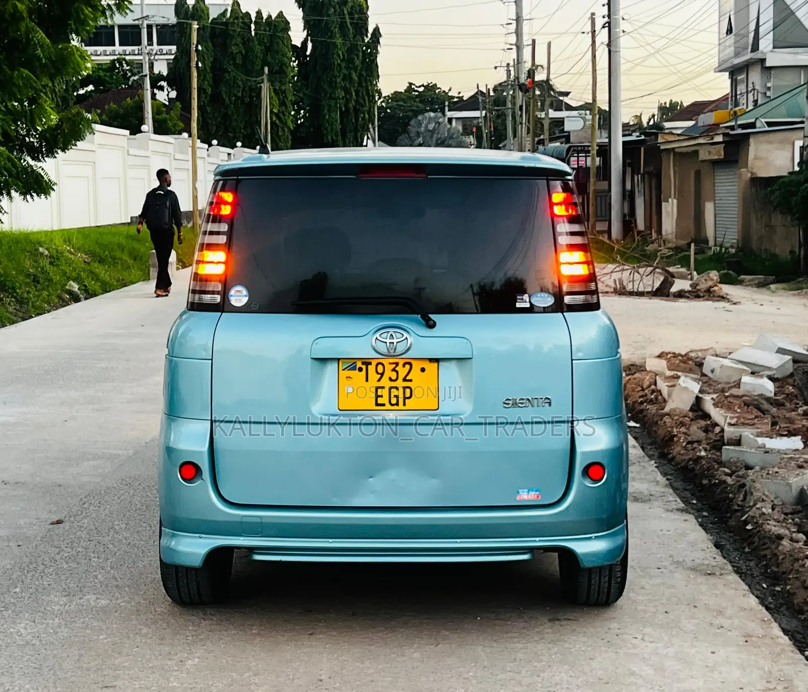 Toyota Sienta 2006 Blue