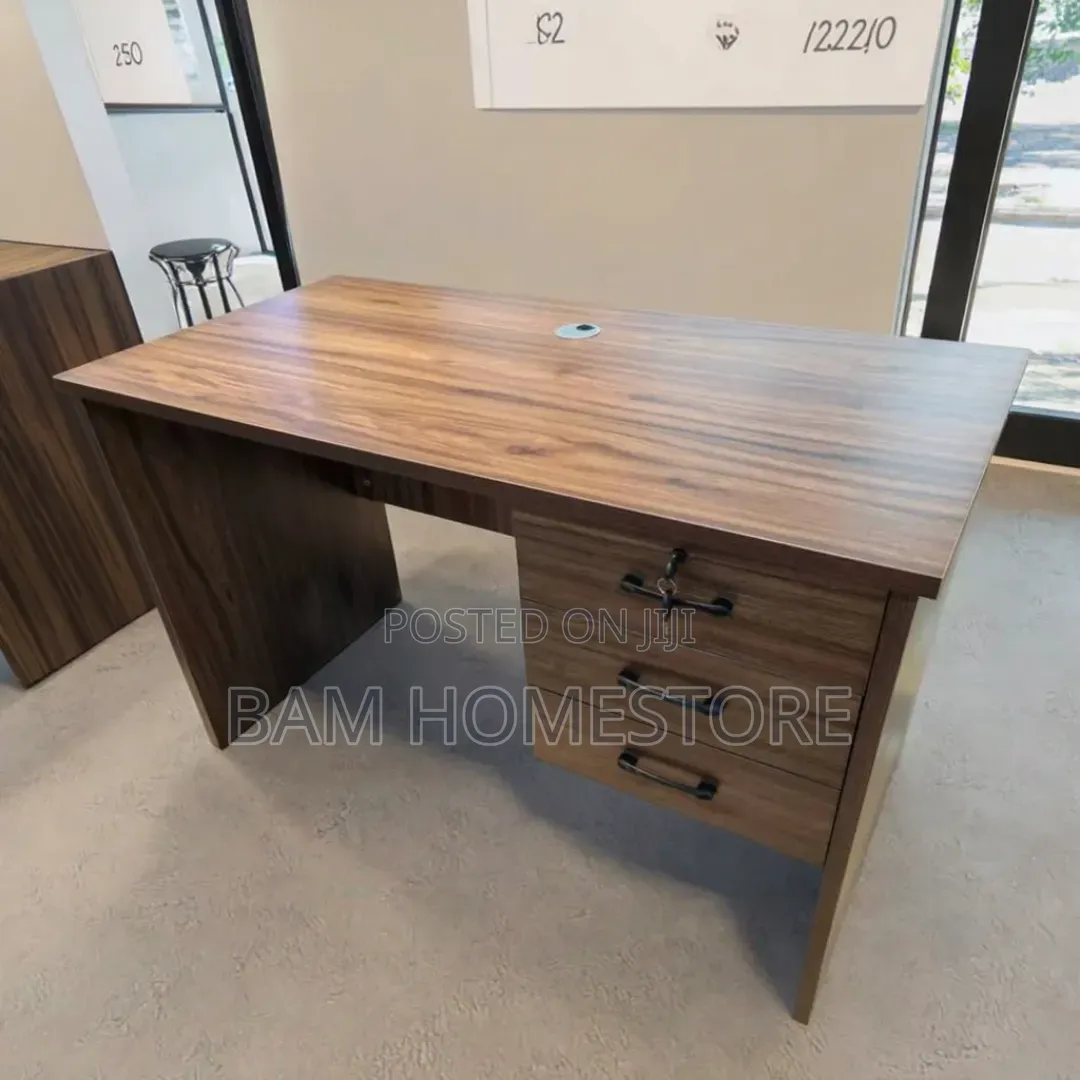 Modern Compact Office Desk /Work Station/Study Table 100cm