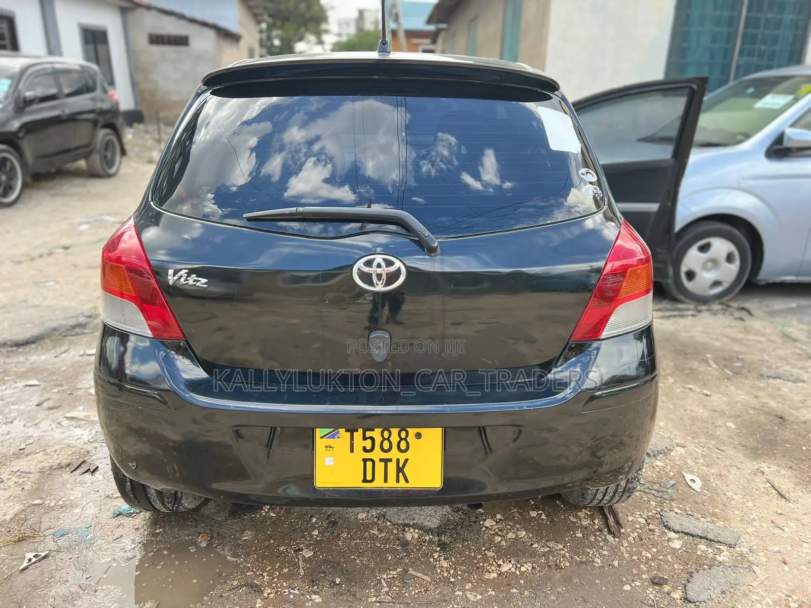 Toyota Vitz 2006 Black