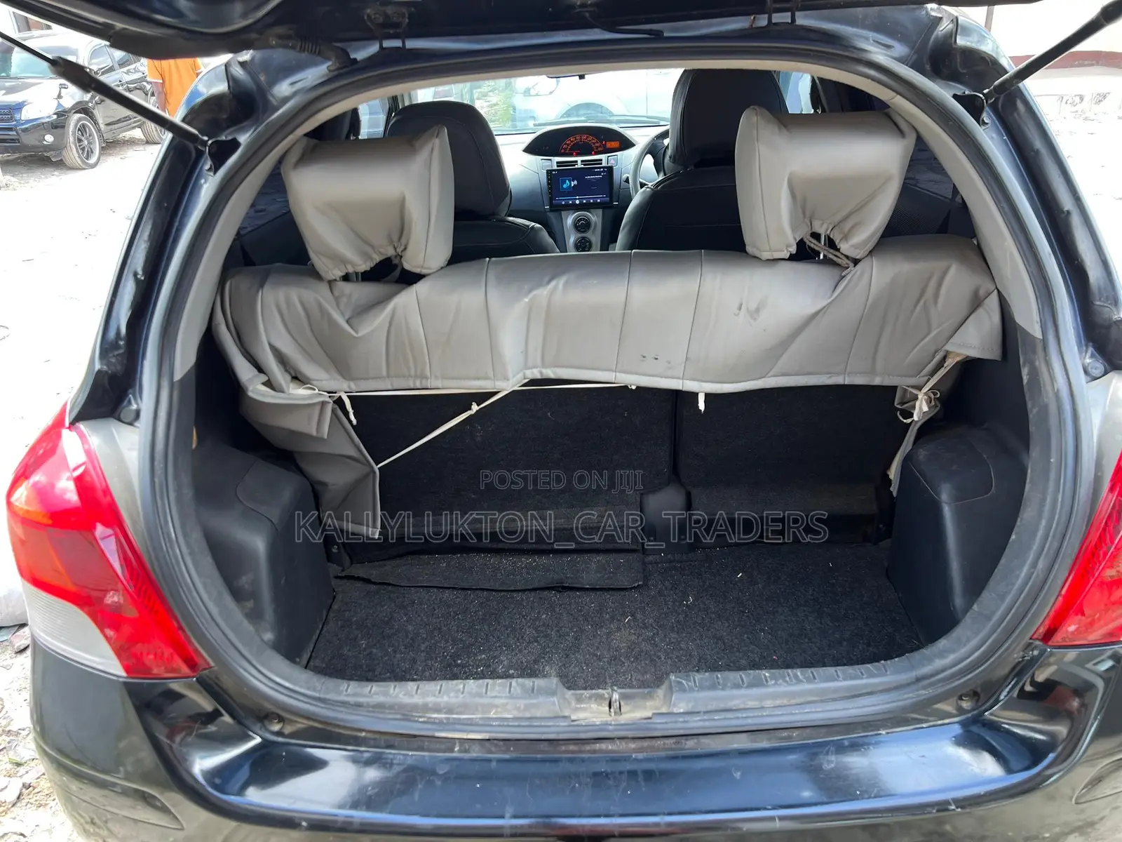 Toyota Vitz 2006 Black