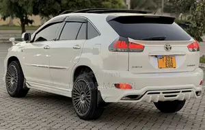 Toyota Harrier 2007 White