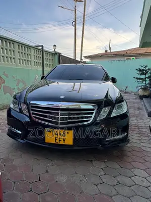 Mercedes-Benz E250 2011 Black