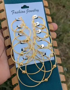 Get 6 Pairs of Luxury Earings