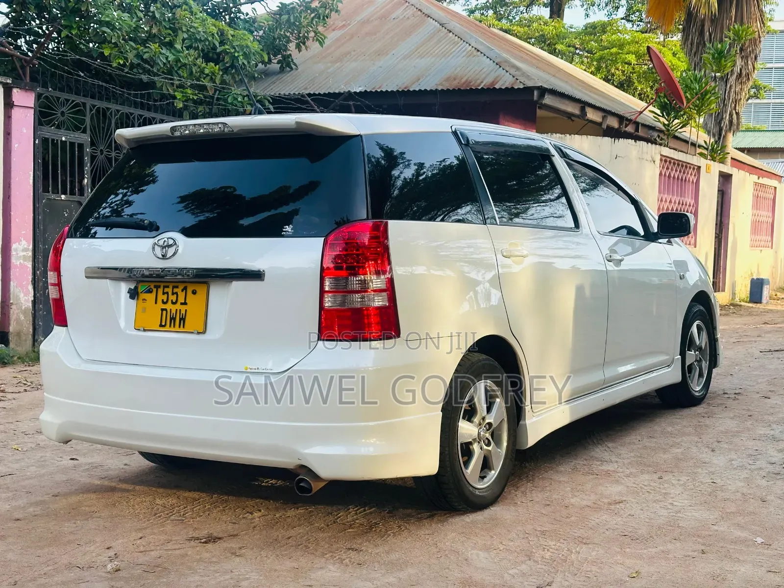 Toyota Wish 2004 White