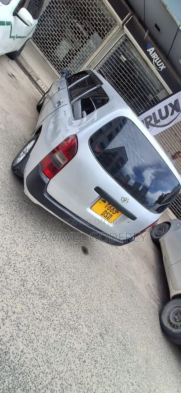 Toyota Probox 2003 Silver