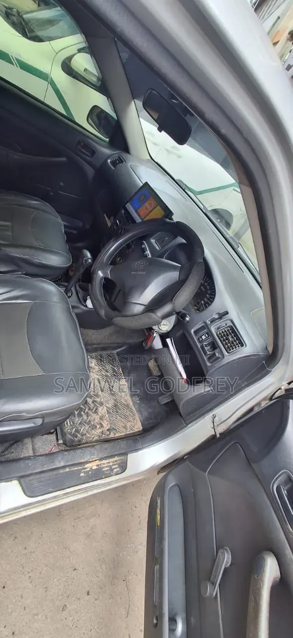 Toyota Probox 2003 Silver