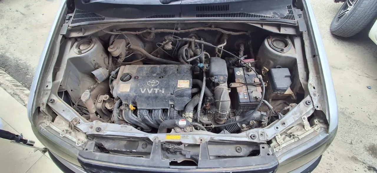 Toyota Probox 2003 Silver