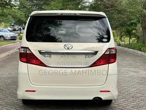Toyota Alphard 2010 White