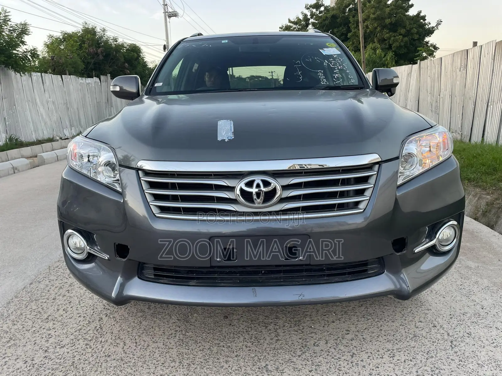 Toyota Vanguard 2012 Gray