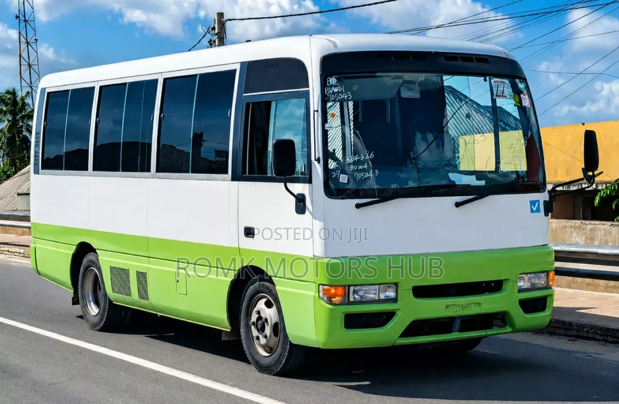 Nissan Civilian 2002