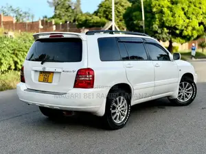 Toyota Kluger 2005 White