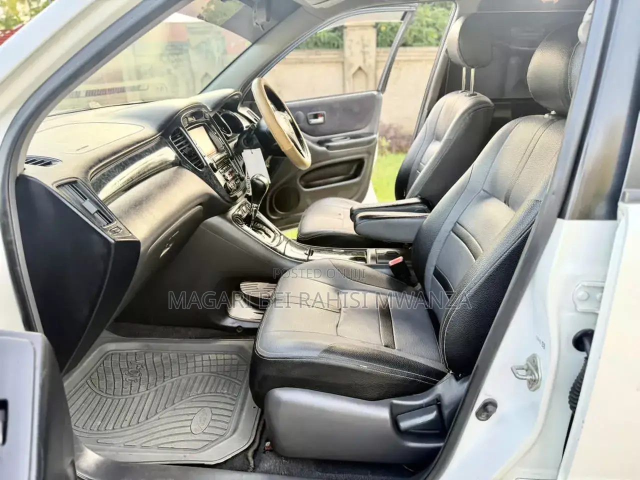 Toyota Kluger 2005 White