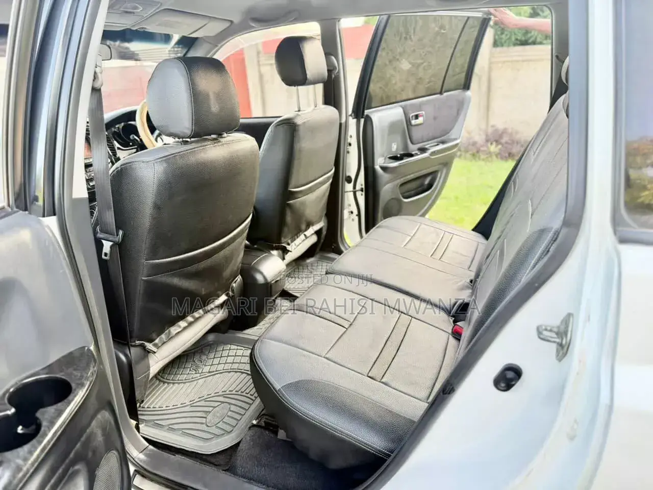 Toyota Kluger 2005 White