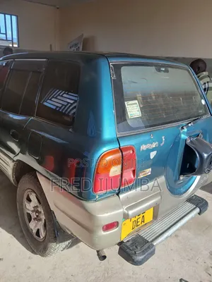 Toyota RAV4 2004 Green