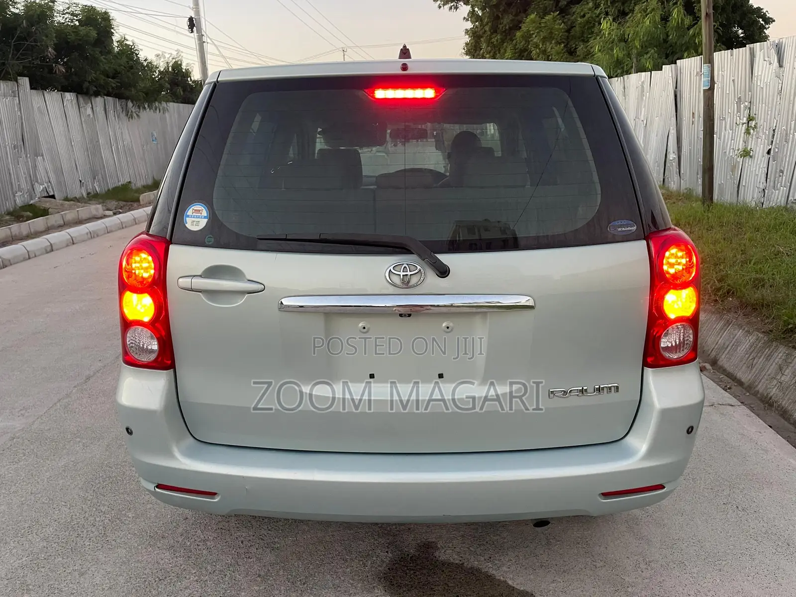 Toyota Raum 2008 Green