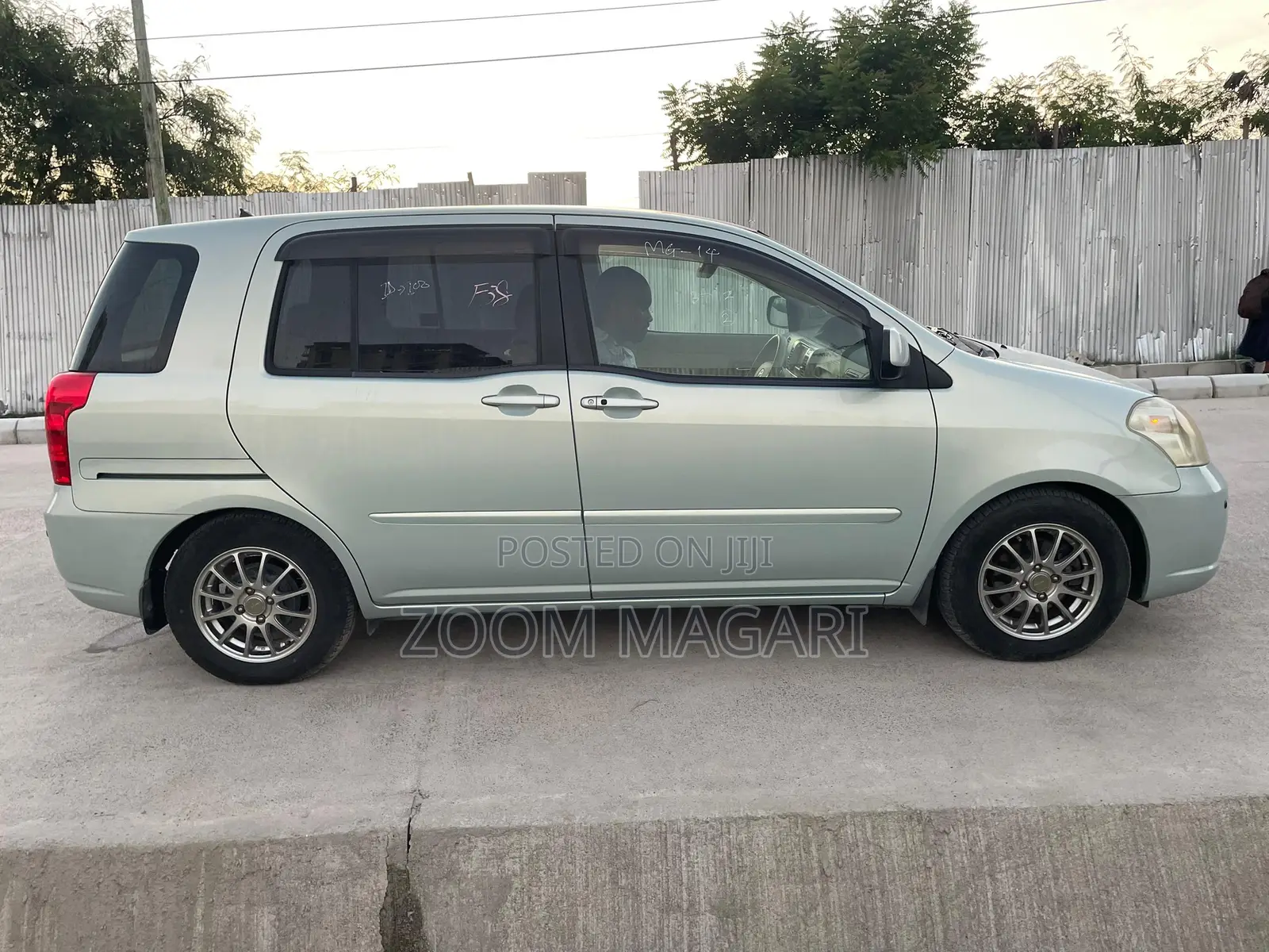 Toyota Raum 2008 Green