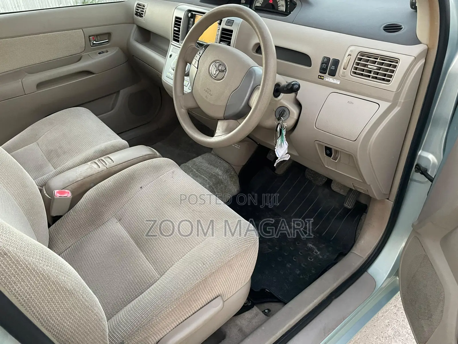 Toyota Raum 2008 Green