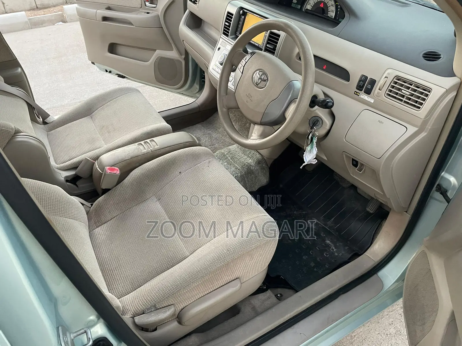 Toyota Raum 2008 Green