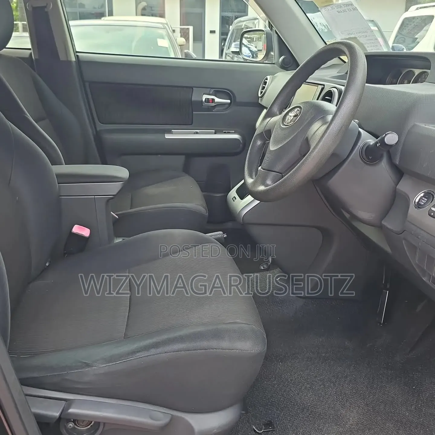Toyota Corolla Rumion 2011 Matt Black