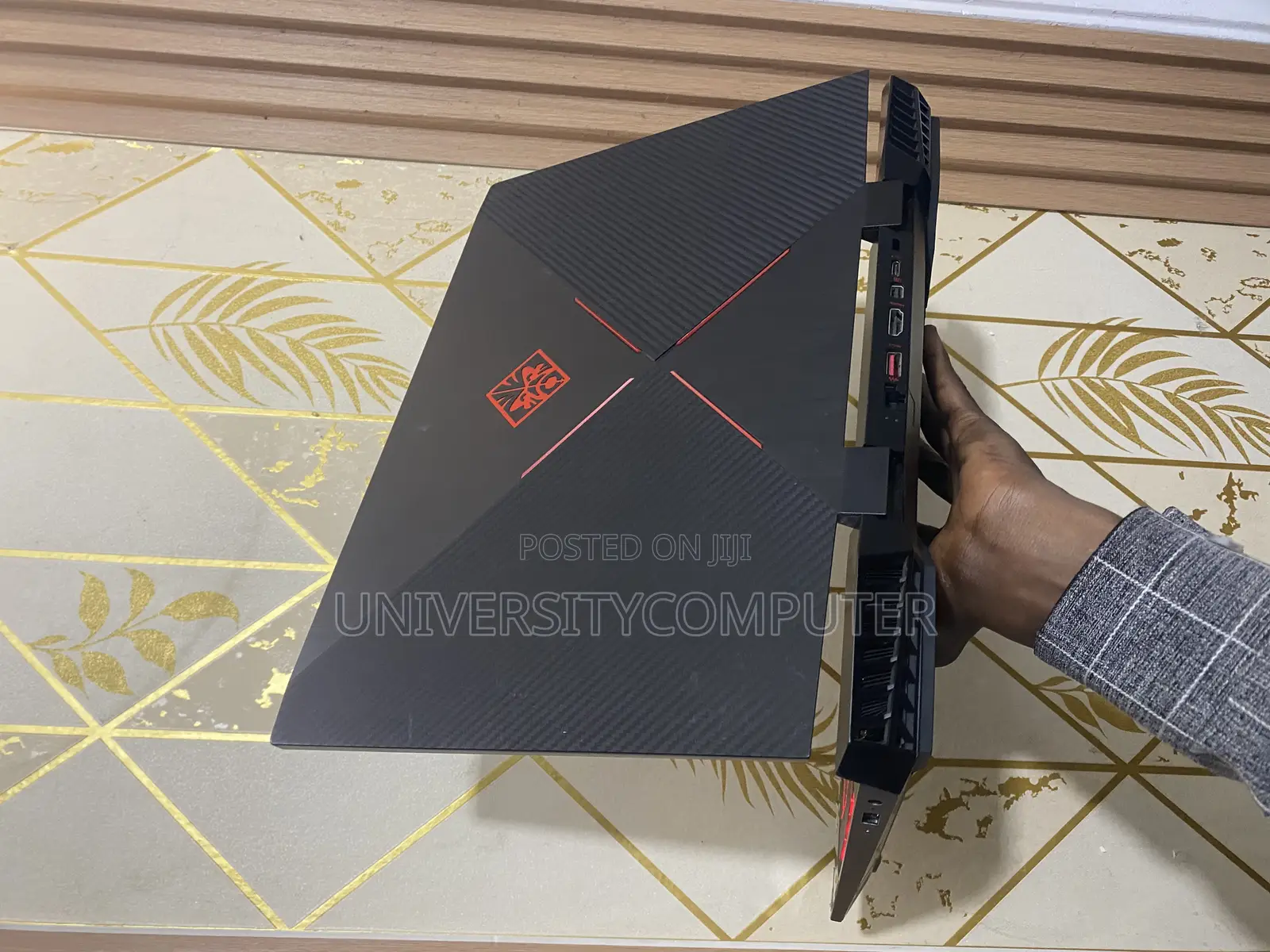 Laptop HP Omen 15-dh002nr 16GB Intel Core i7 SSD 256GB