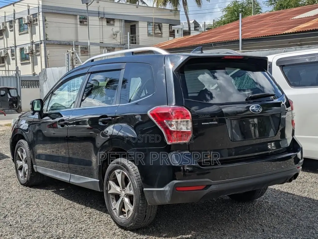 Subaru Forester 2015 Black