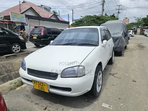 Toyota Starlet 2000 White