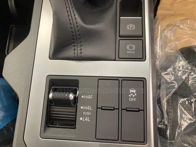 New Toyota Land Cruiser 2025 White
