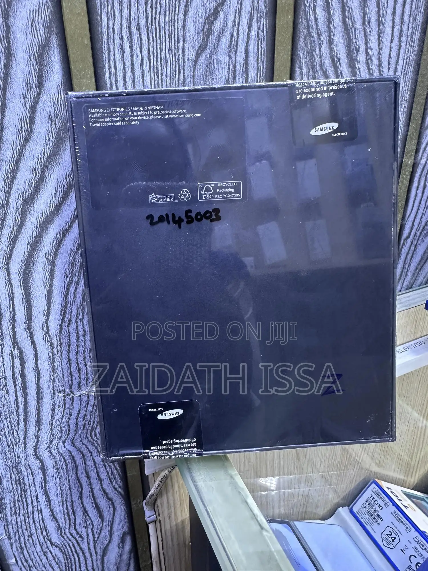New Samsung Galaxy Z Fold4 512 GB Gold