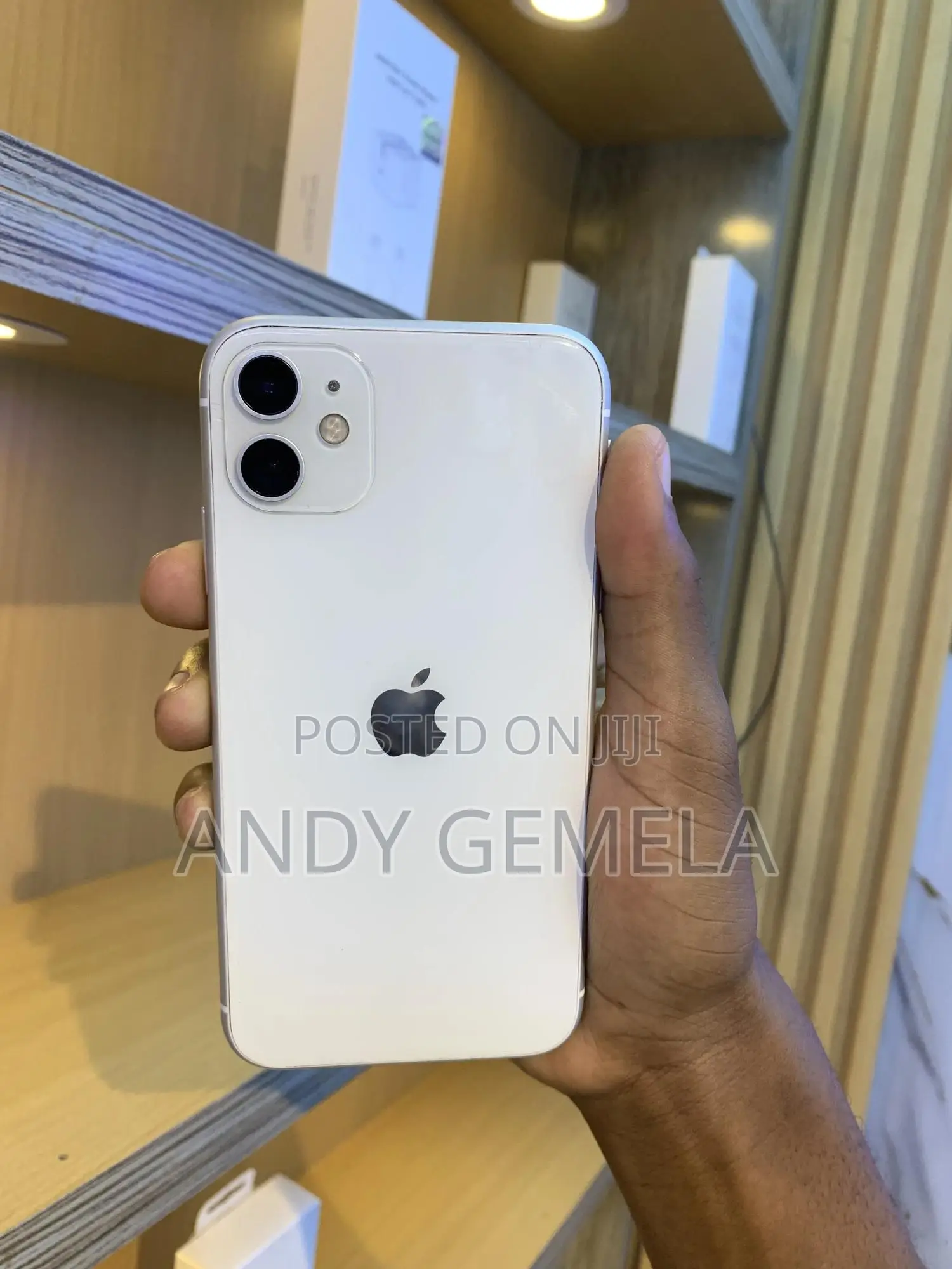 Apple iPhone 11 64 GB White