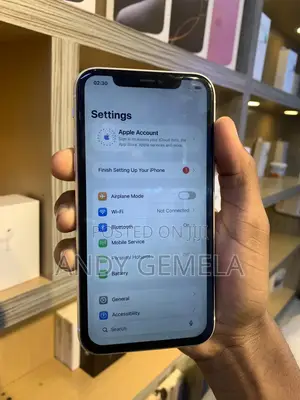 Apple iPhone 11 64 GB White