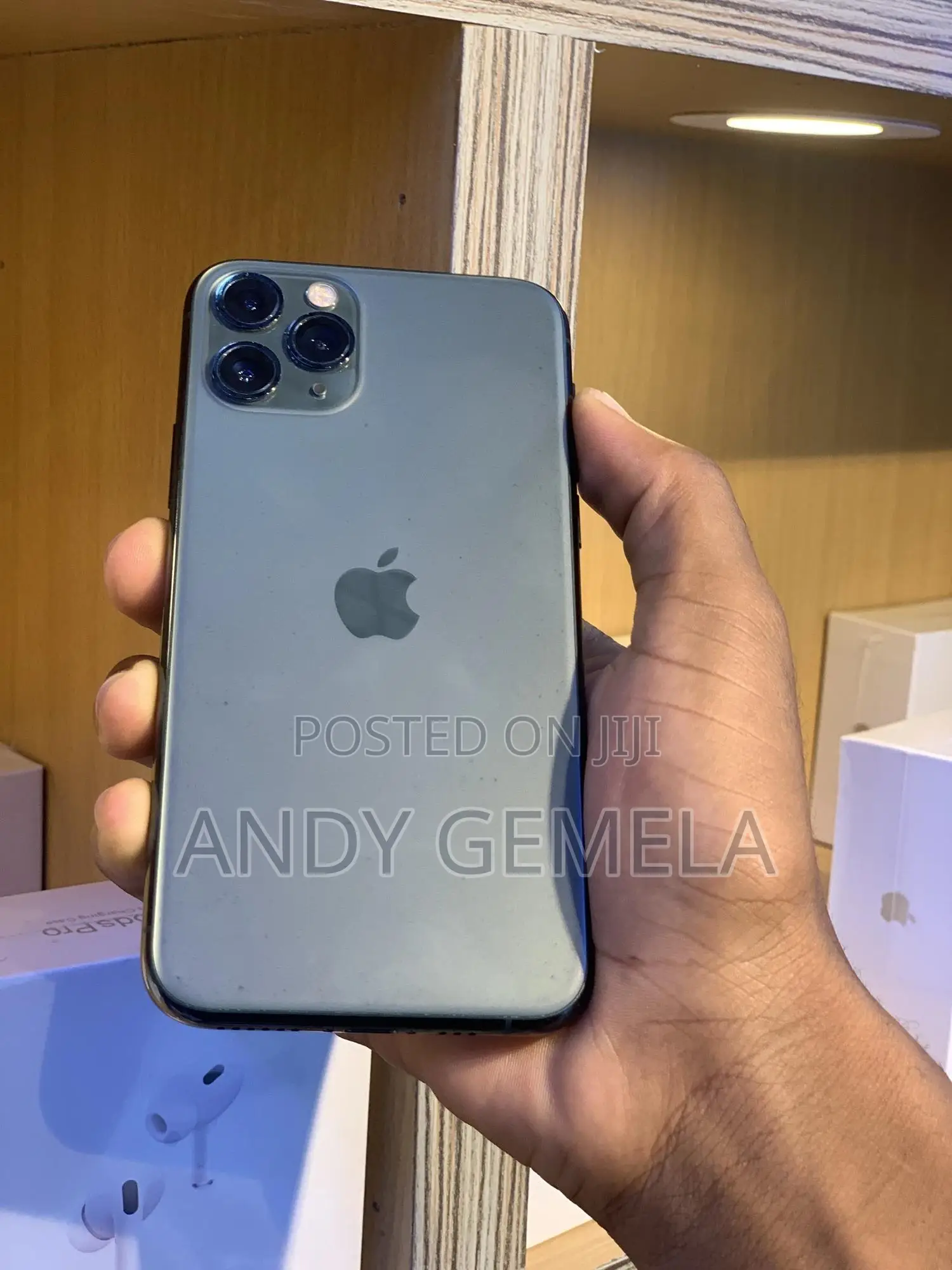 Apple iPhone 11 Pro 64 GB Green