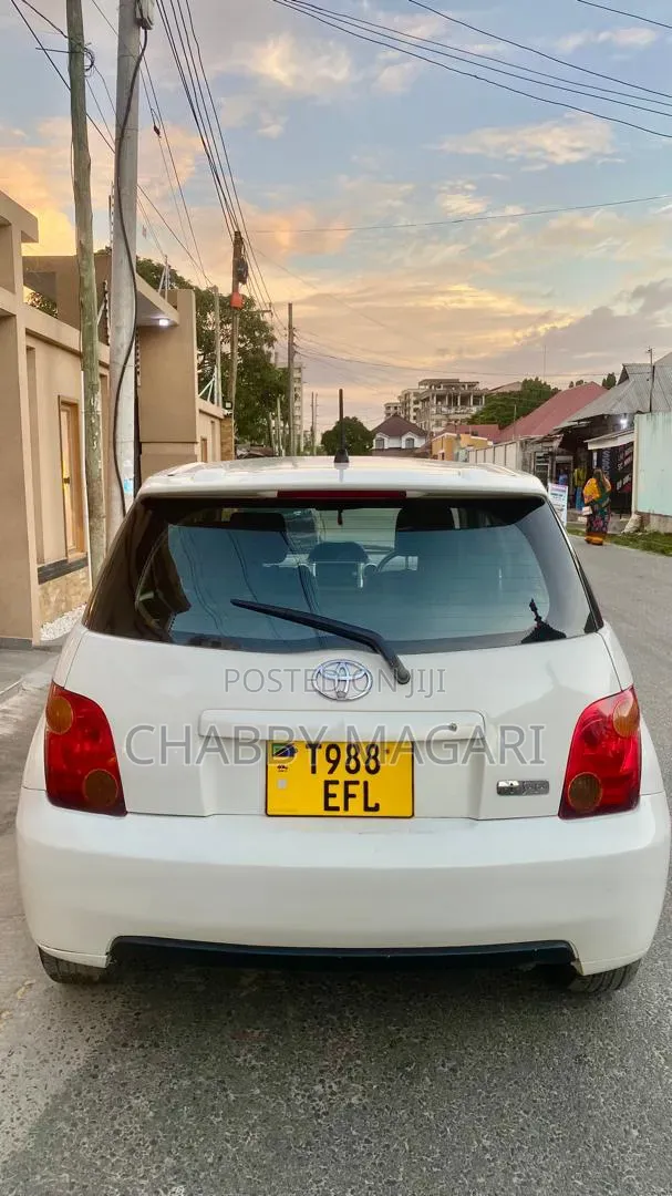 Toyota IST 2005 Pearl