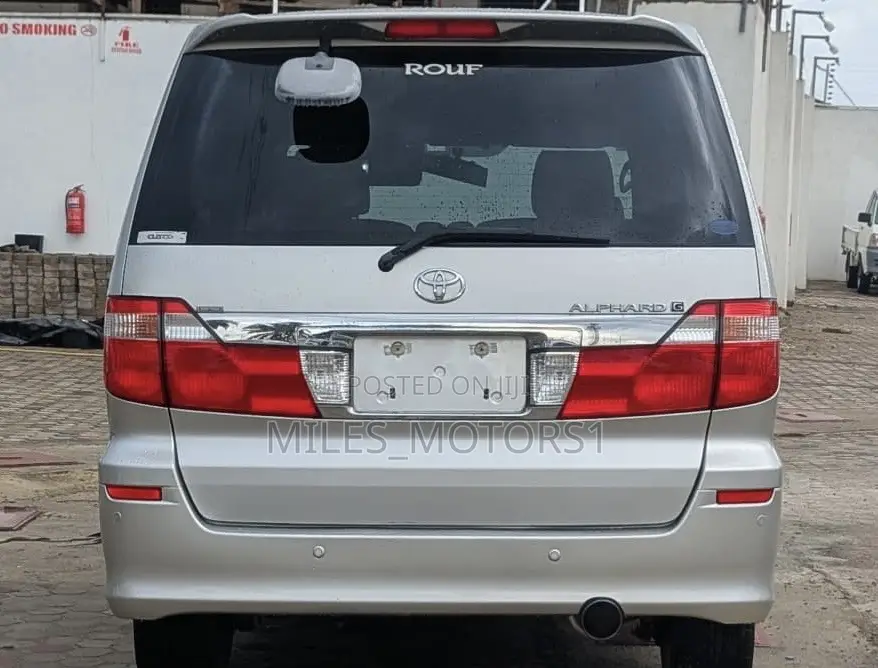Toyota Alphard 2003 Silver