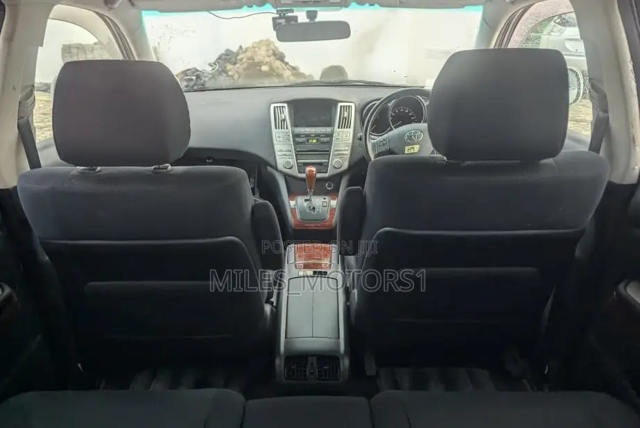Toyota Harrier 2006 Silver