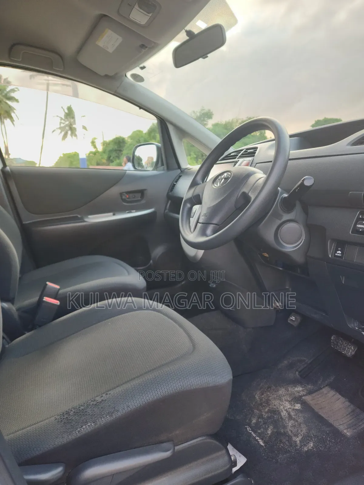 Toyota Ractis 2009 White