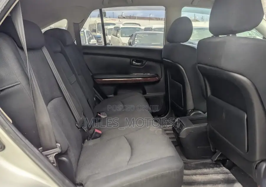 Toyota Harrier 2004 Silver