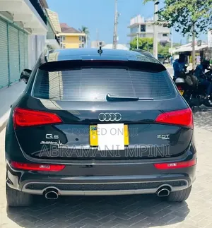 Audi Q5 2.0T Premium AWD quattro 2016 Black
