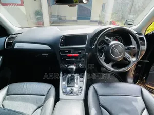 Audi Q5 2.0T Premium AWD quattro 2016 Black