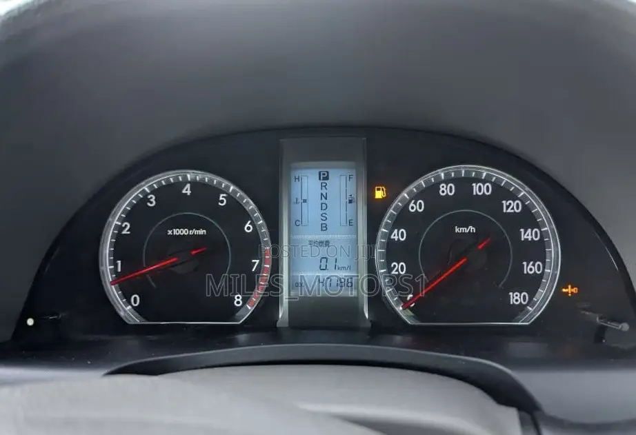 Toyota Premio 2012 Silver