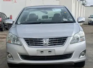 Toyota Premio 2012 Silver