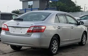 Toyota Premio 2012 Silver