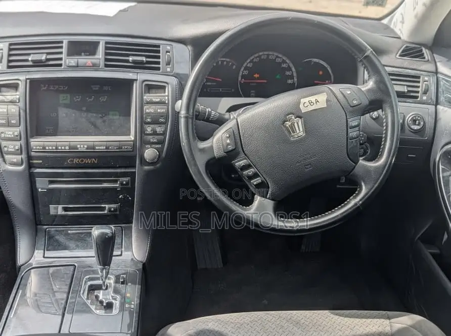 Toyota Crown 2006 Black