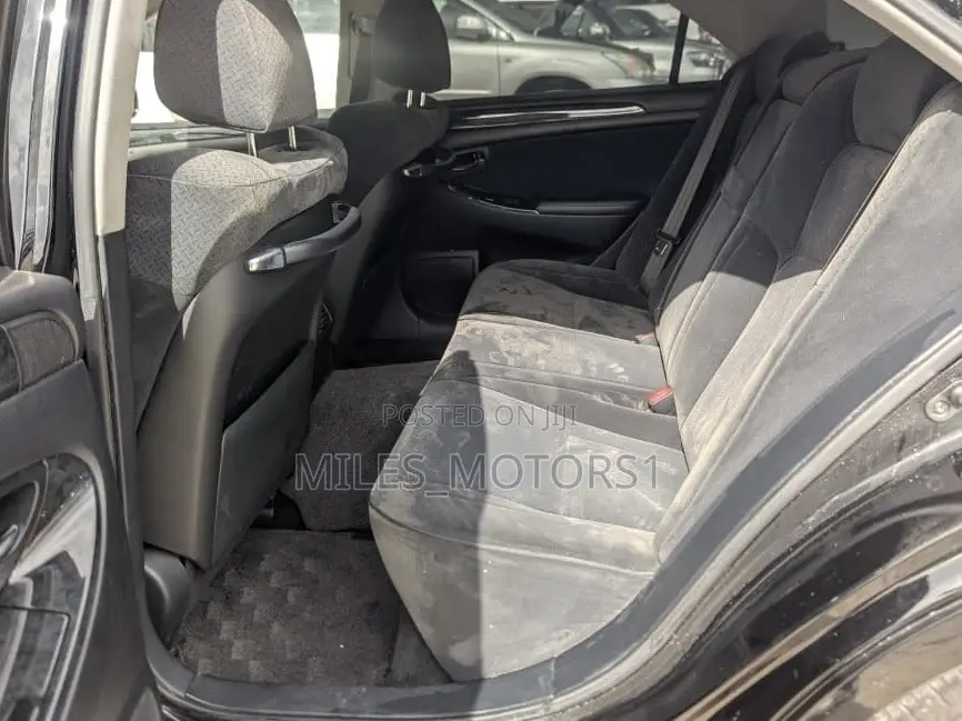 Toyota Crown 2006 Black