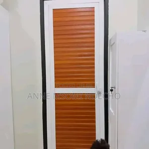 Tunatengeneza Milango Na Madirisha Kwa Bei Nafu Dar