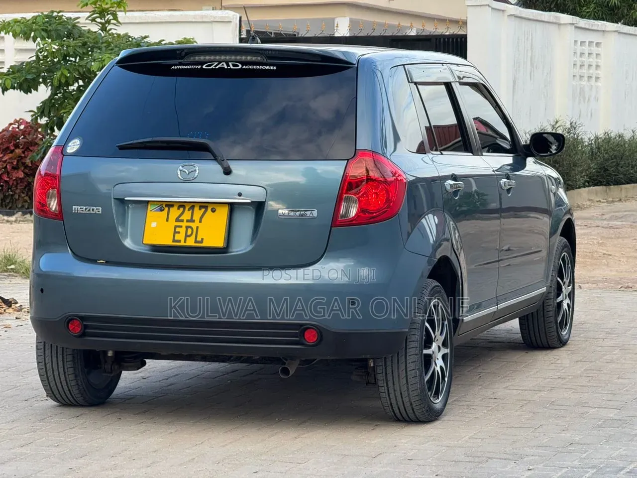 Mazda Verisa 2009 Blue