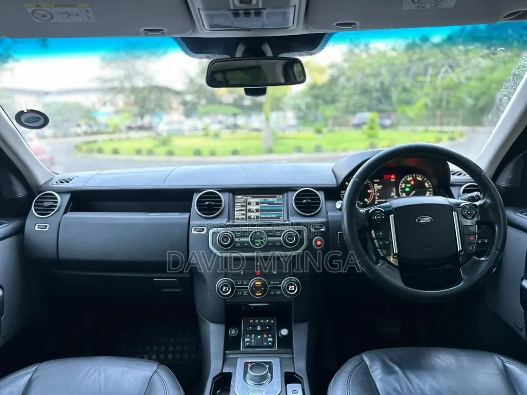 Land Rover Discovery 2015 Pearl