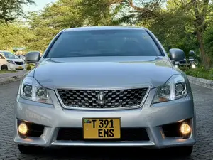 Toyota Crown 2010 Silver