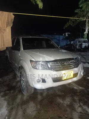 Toyota Hilux 2007 White