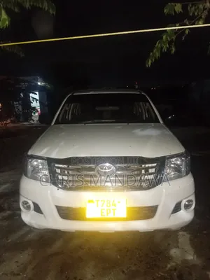 Toyota Hilux 2007 White